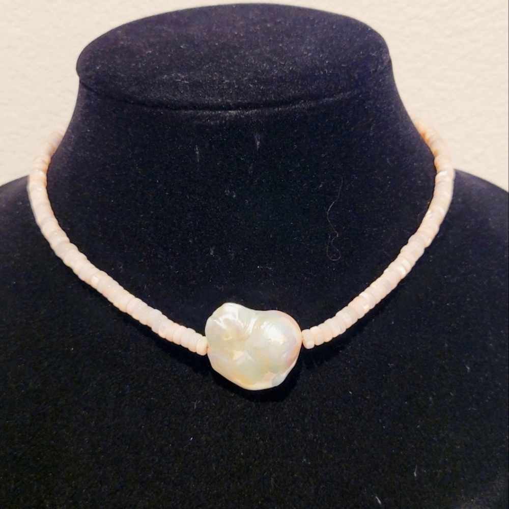 Frasier Sterling Amalfi Baroque White Pearl Necklace in Baby Pink New